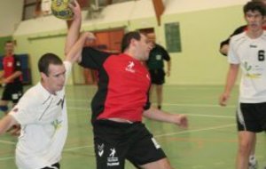 SG1 : lourde défaite face à Fougères (24-33)