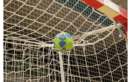 Seniors Filles et joueuses nées en 2003; Seniors Garçons et joueurs nés en 2003 : reprise des entraînements le 17 août 2020