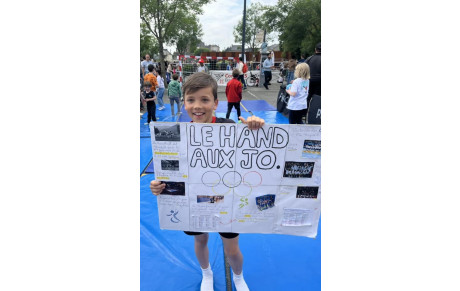 La Vitréenne Handball présente pour le relais de la flamme !